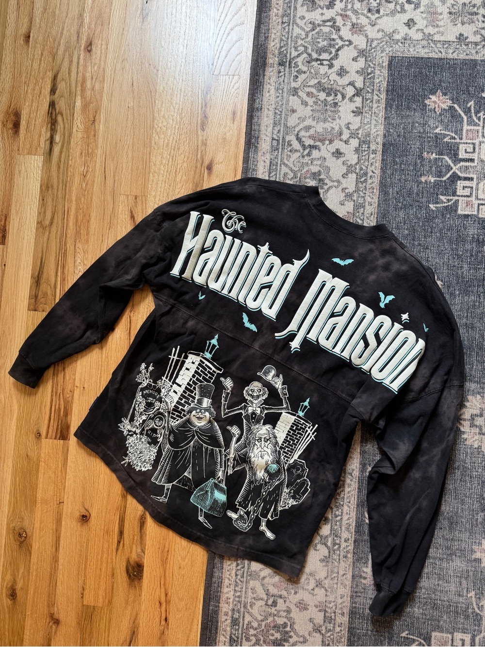 Disney Haunted Mansion Hitchhiking Ghosts Spirit Jersey Black White XSmall